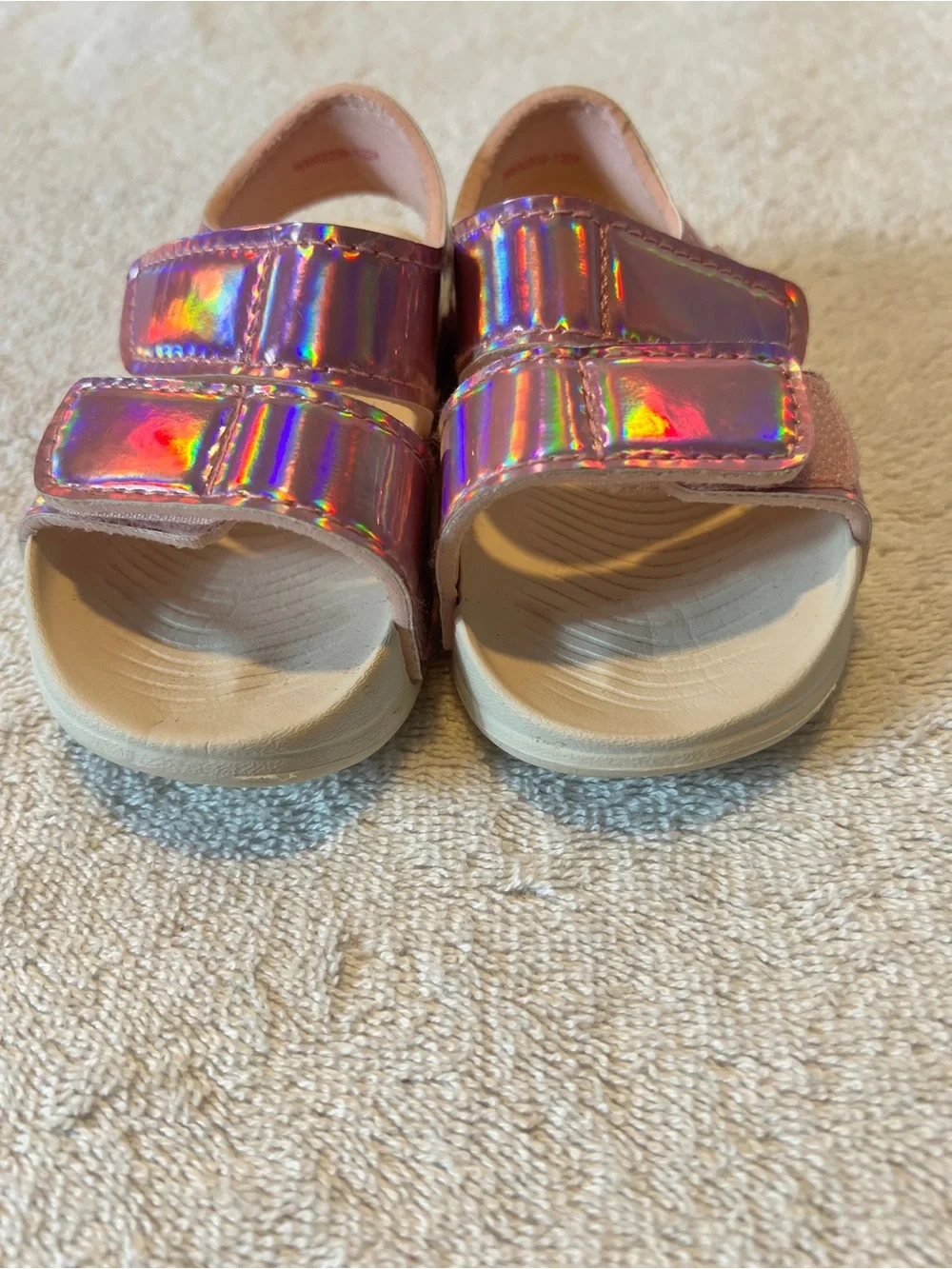 Kids Iridescent Pink Hook-and-Loop Sandals Toddler girls SIZE 4
